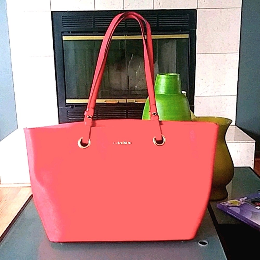 🆕 Calvin Klein Limited Edition Tote